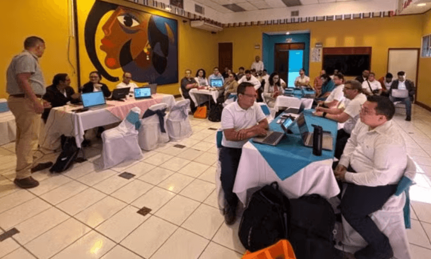 Nicaragua Impulsa Adopción Responsable de Inteligencia Artificial en Salud con Apoyo de OPS/OMS