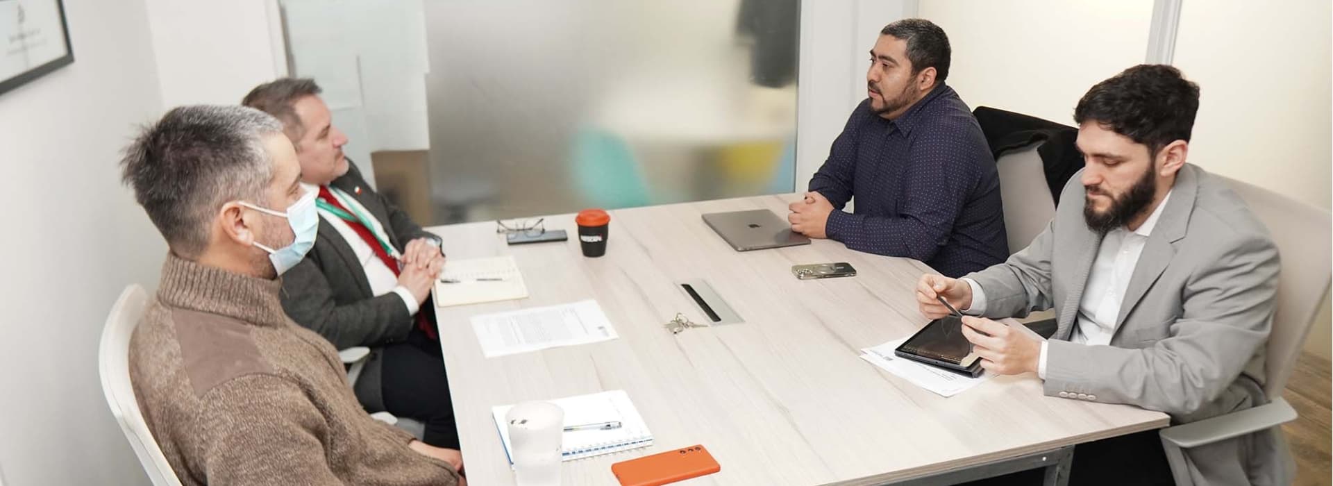 Los Ríos Impulsa la Innovación Sostenible: Seremi de Ciencia y Patagonia Startups Conectan Ciencia y Emprendimiento