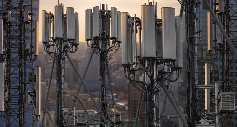 Brasil Conquista Récord Histórico de Inversión Extranjera en Telecomunicaciones: $3.582 Millones en 1S26